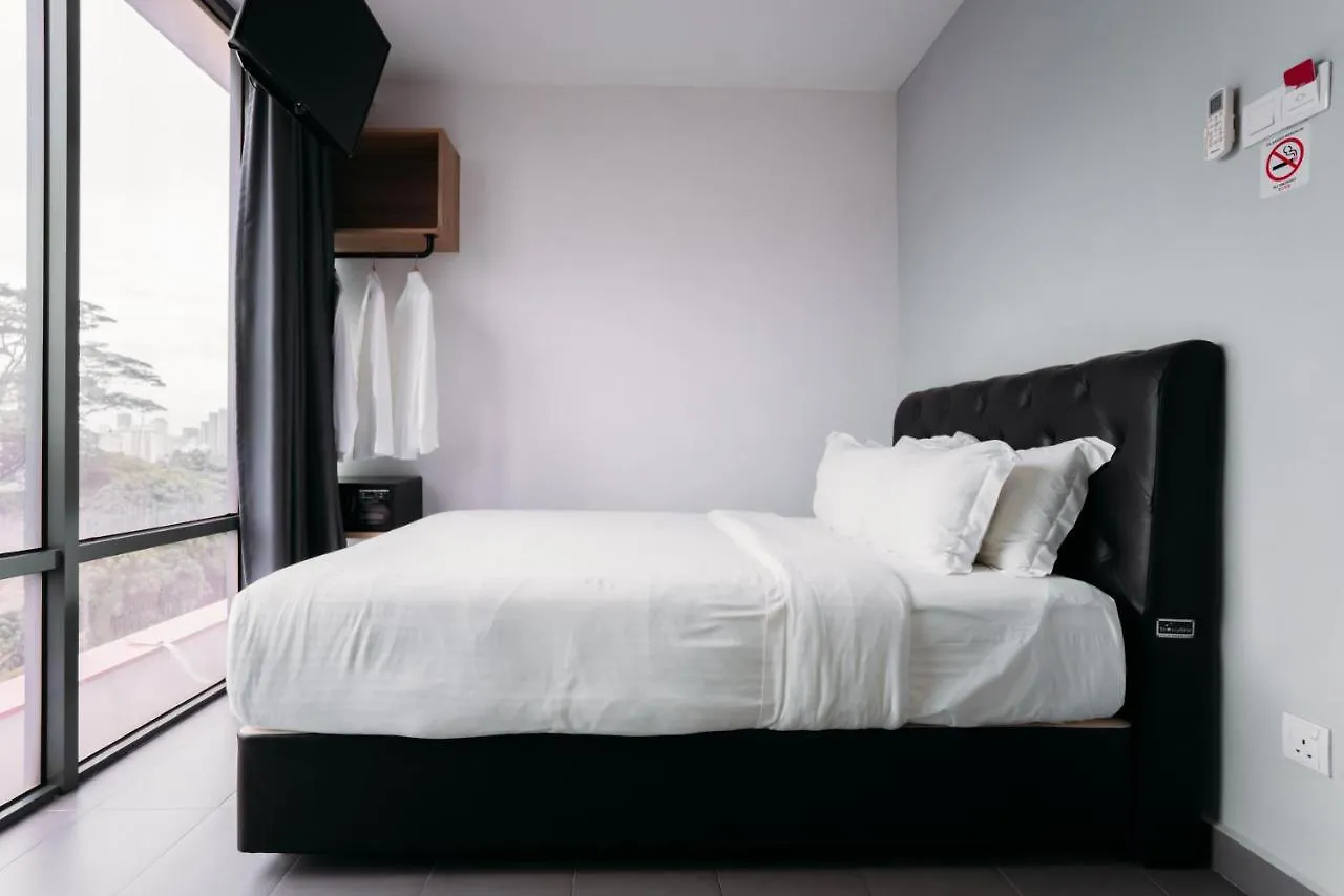 B Lot Hotel Kuala Lumpur 2*,